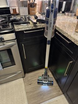Shark Cordless Vacuum 