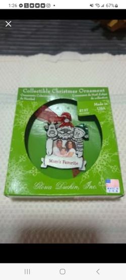 !NEW In Box! Christmas Ornament - "Mom's Favorite"