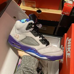 Jordan Bel Air 5s size 9.5 USED But Clean