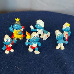 6 Smurf Collectable Figurines