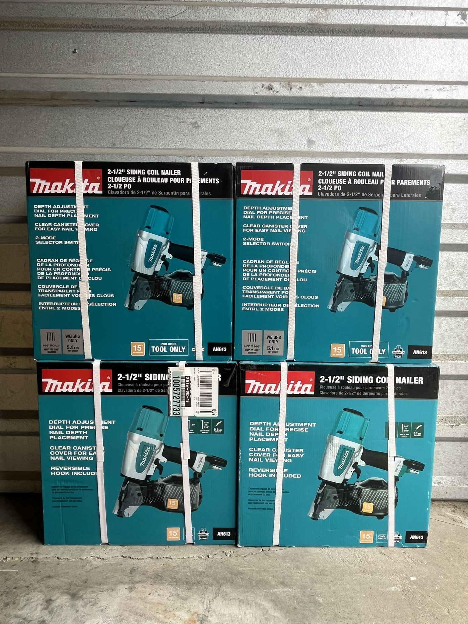Makita Pneumatic 2-1/2 in. 15° Siding Coil Nailer Brand New Unopened