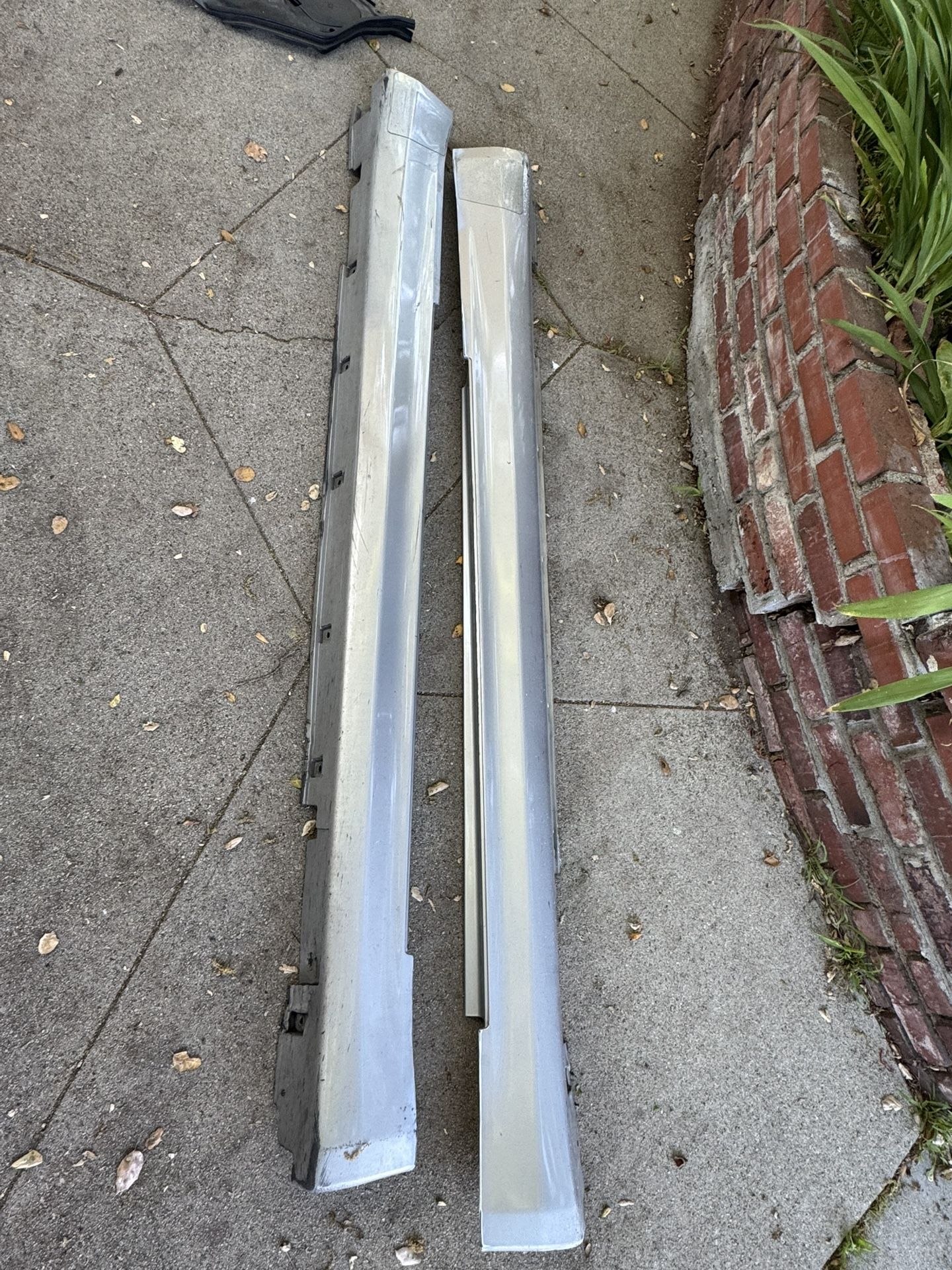 INFINITI G35 SIDESKIRTS