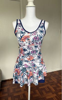 Blue & white multicolored floral print one piece shorts & skirt swimsuit size large