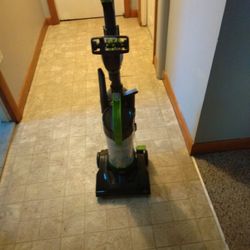 Bissell Vacuum New 