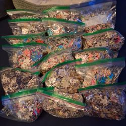 18 Bags Mystery Puzzles