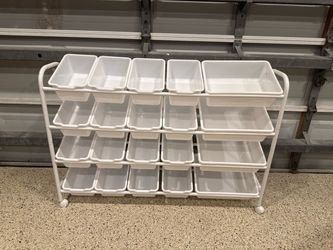 Metal storage rack