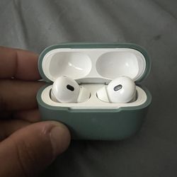 Airpods pro + Cleaning Tool