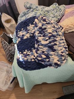 2 Doll Chunky Blankets
