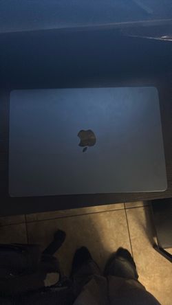 MacBook Air m4 13.6 inch 2025