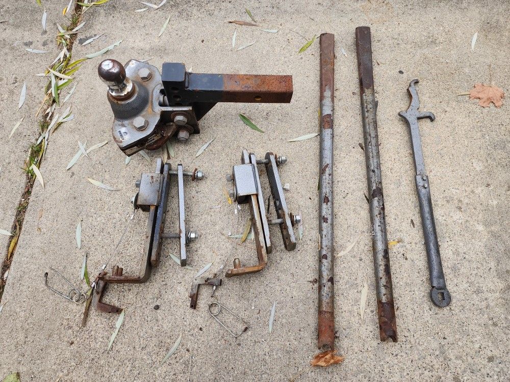 Husky Center Line TS Weight Distribution Travel Trailer Hitch