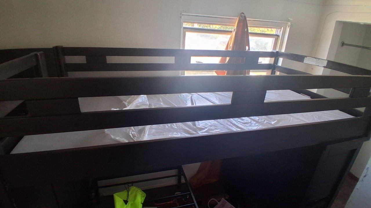 Solid Mahogany Bunk Beds 