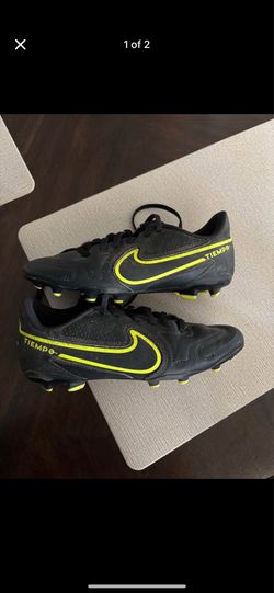 Running shoes