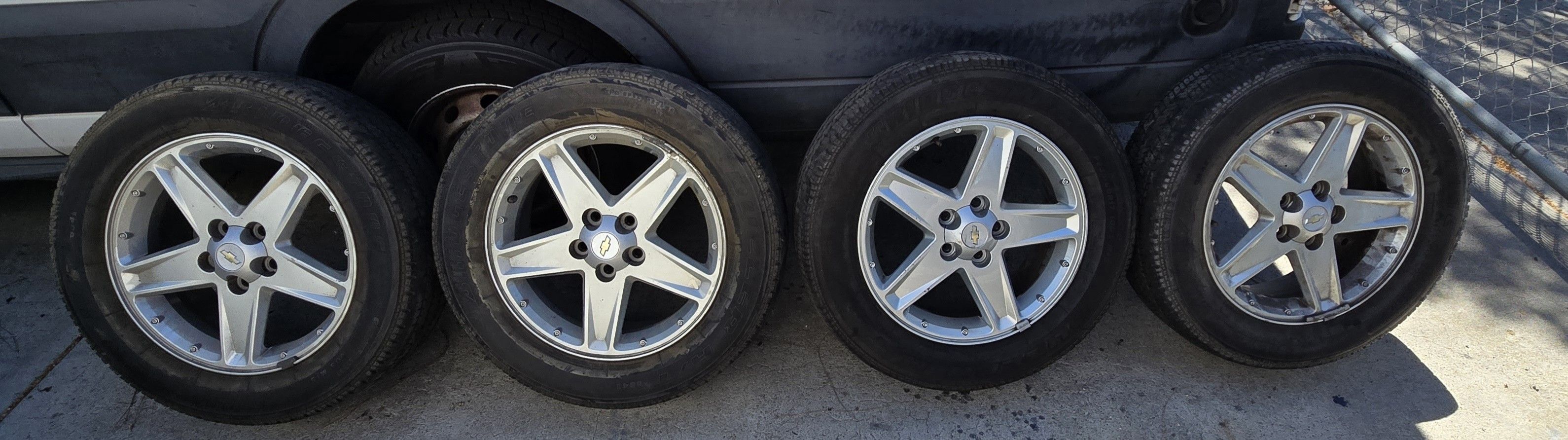 Rim game With Tires Bridgetone Dueler Brand 235/60R17