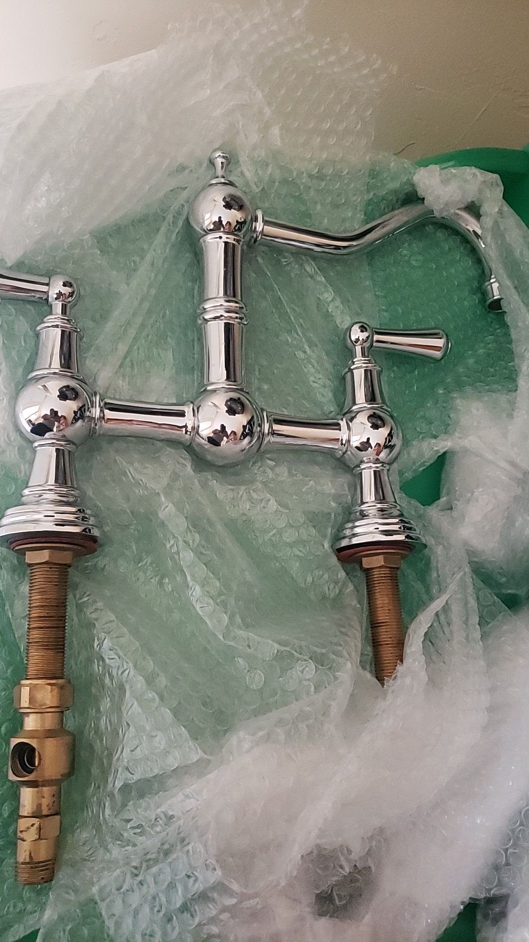 Kitchen faucet