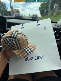 Infant Burberry hat