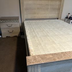 Queen Size Bedroom Set