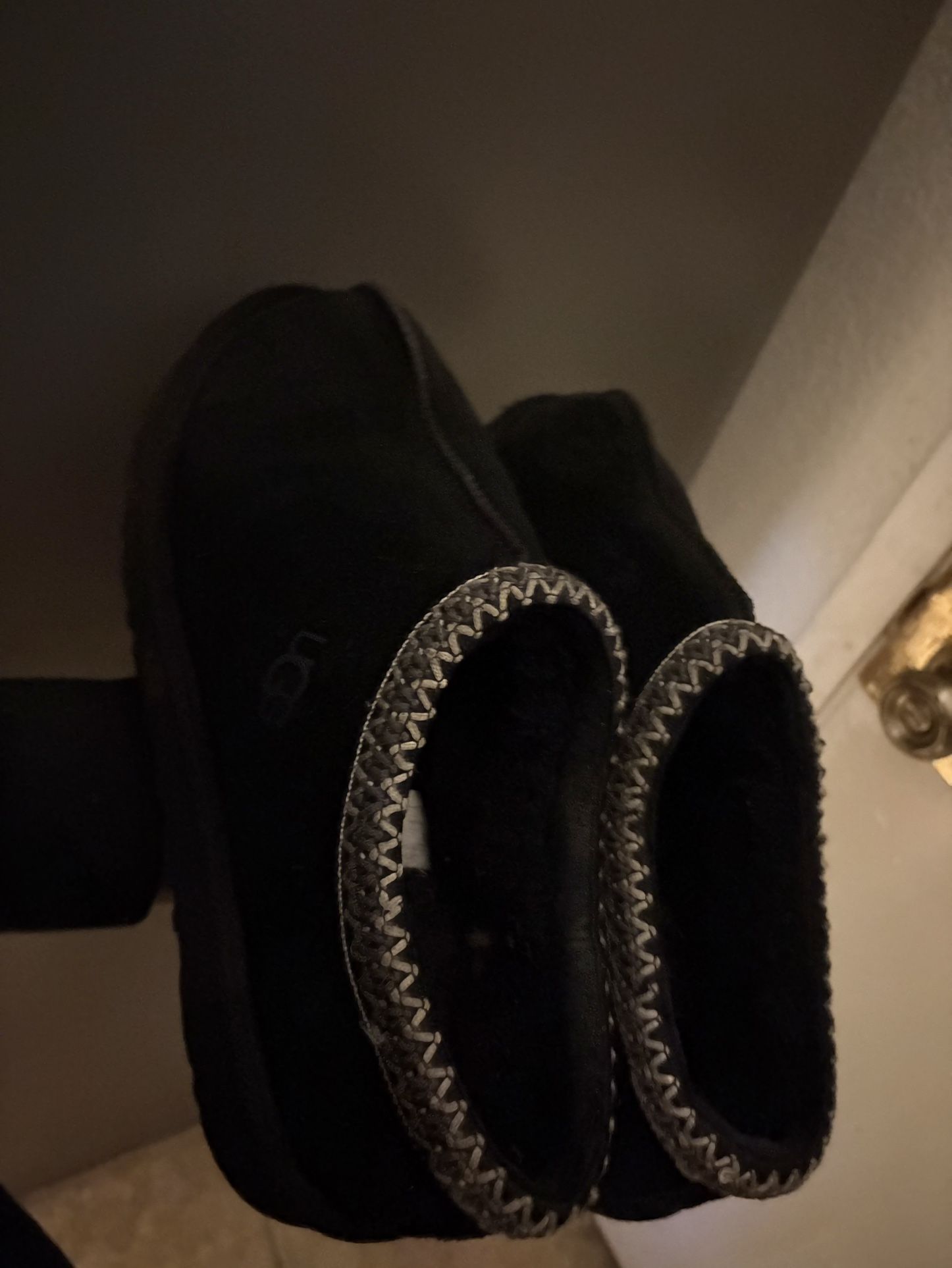 Women’s size 8 uggs