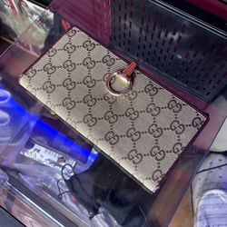 Gucci GG Canvas Continental Eclipse Wallet