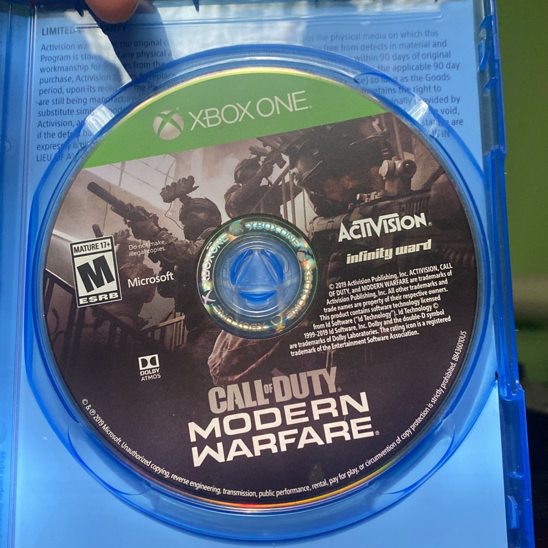 Modern Warfare Xbox One Disc