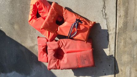 4 Boat Life Preservers All For $20
