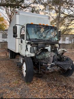 2009 26ft box truck