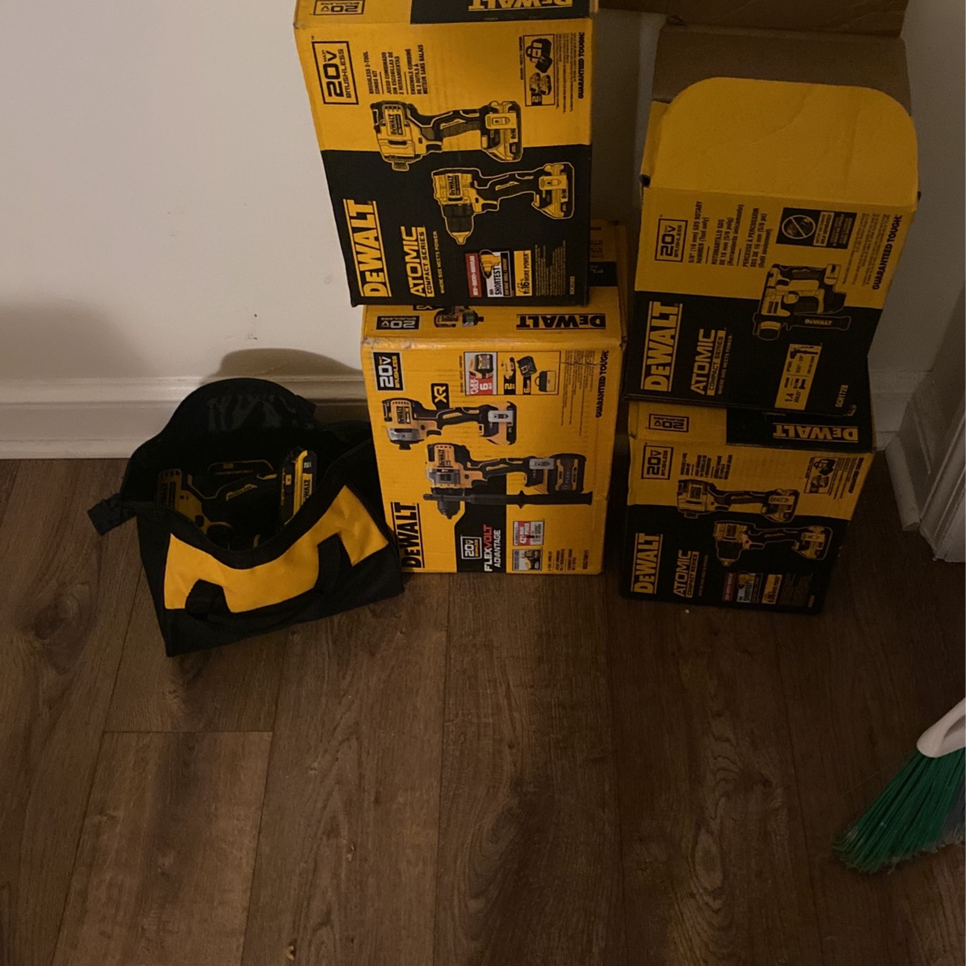 The Dewalt Set hammer drill, hammer drill, set Tex and ask about a price
