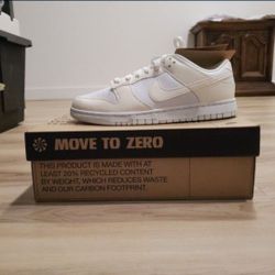 Nike dunk size 10 women/8.5 men