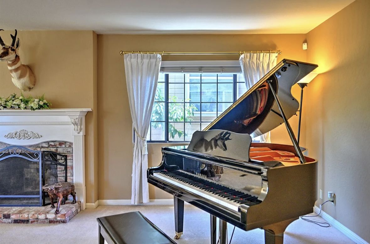 Grand Piano Yamaha