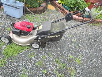 Honda selfpropelled lawnmower