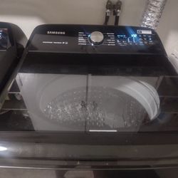 Samsung Electric Washer And Dryer (Like New)