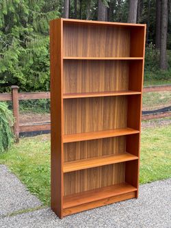 Vintage Danish modern teak bookshelf with adjustable shelves,