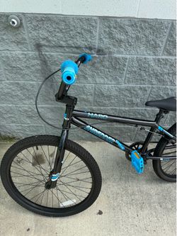 Haro Shredder Pro BMX BIKE