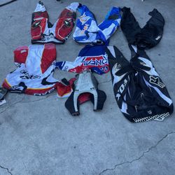 Dirtbike gear four Pants 2 jersey s Onechest protector neck, brace goggles