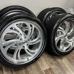 Staggered 24s 6lug