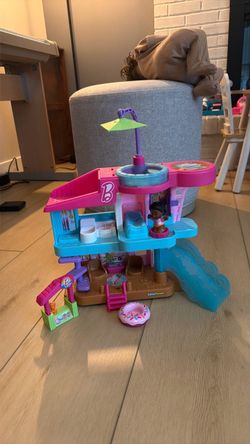 Fisher-Price Little People Barbie Dreamhouse Playset