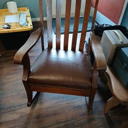 Antique Wooden  Rocking  Chair 