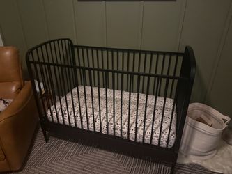Crate and barrel crib, black metal