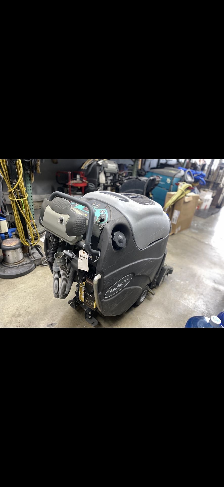Advance Adphibian Carpet And Floor Autoscrubber