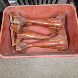 Vintage Table Legs Set Of 4. Good Condition 16 Inches Tall