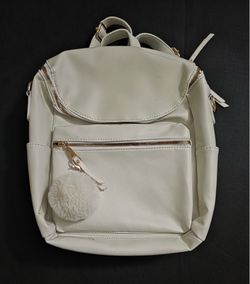 Mochila blanca para salir