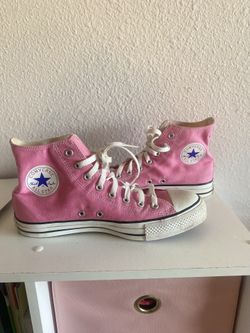 Pink Converse !