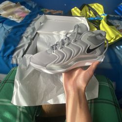 Kevin Durant 17 (gray) US:7.5