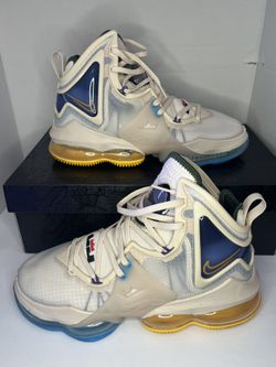Nike LeBron XIX 19 Minneapolis Lakers Pearl White Mens Size 8.5 DC9339-200 Pre-Owned With Box  