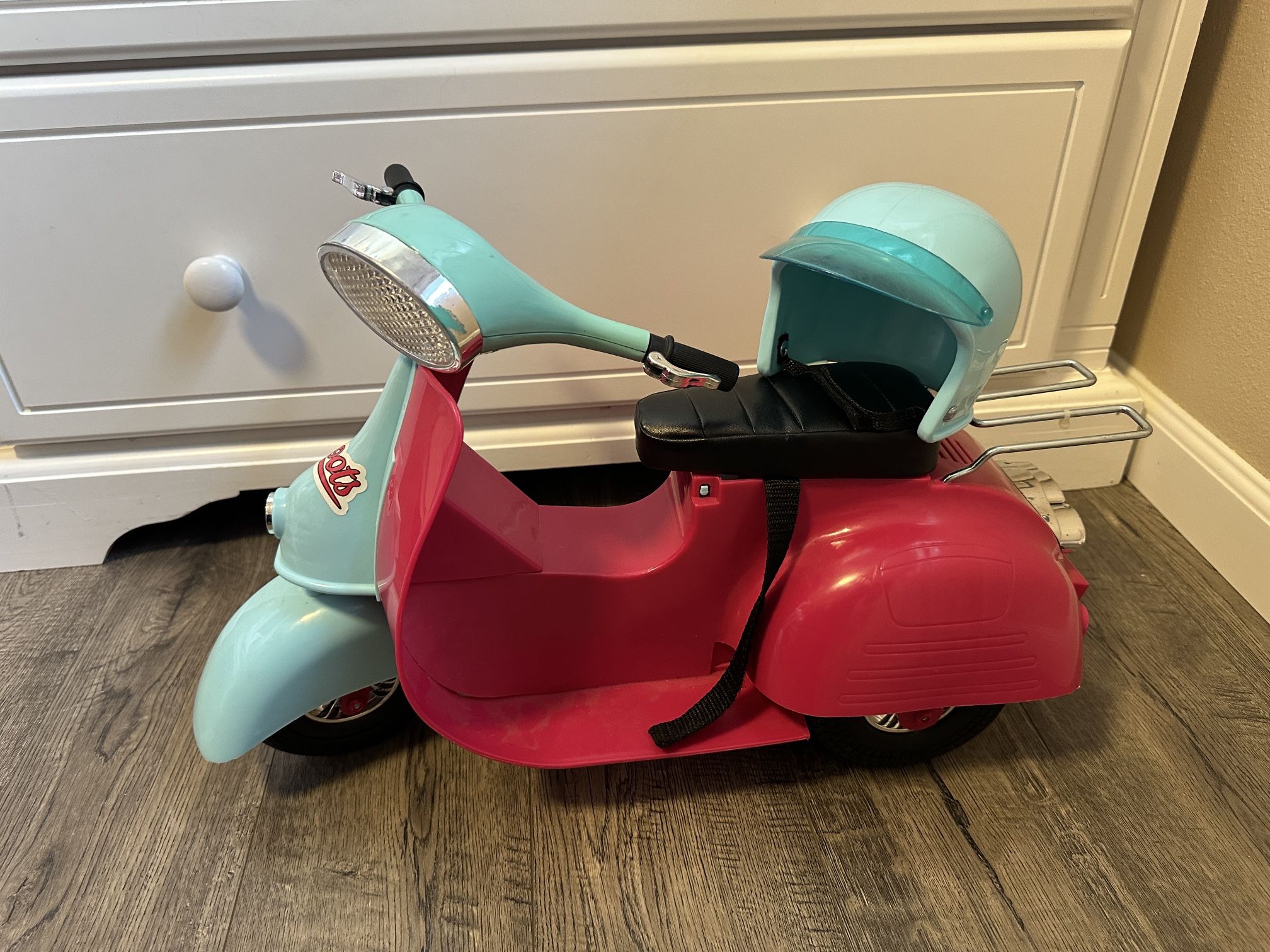 Our Generation, 18 Inch Doll Scooter