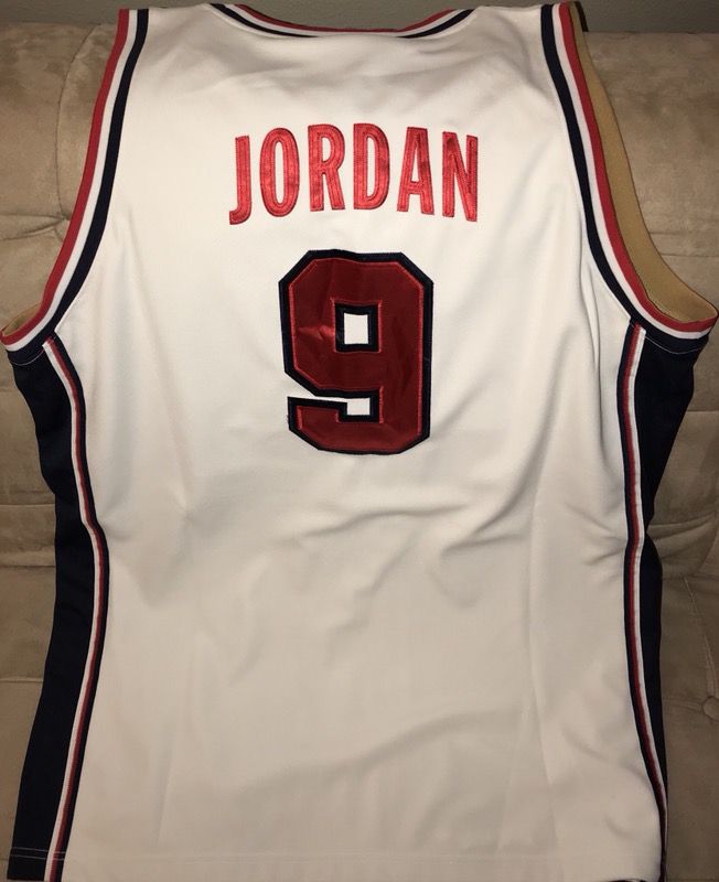 RARE Authentic Michael Jordan MJ Nike Washington Wizards Jersey Size Mens  56 3XL for Sale in Pomona, NY - OfferUp