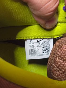 Pre Owed light worn venner Nike Sneakers US Size 9.5 no box clean