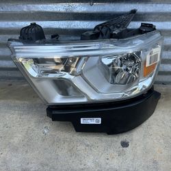 2019-2022 Dodge Ram 1500 Headlight Oem