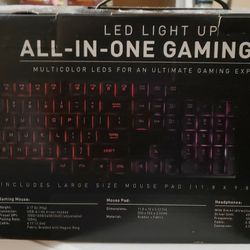 4 Piece All In One Gaming Set