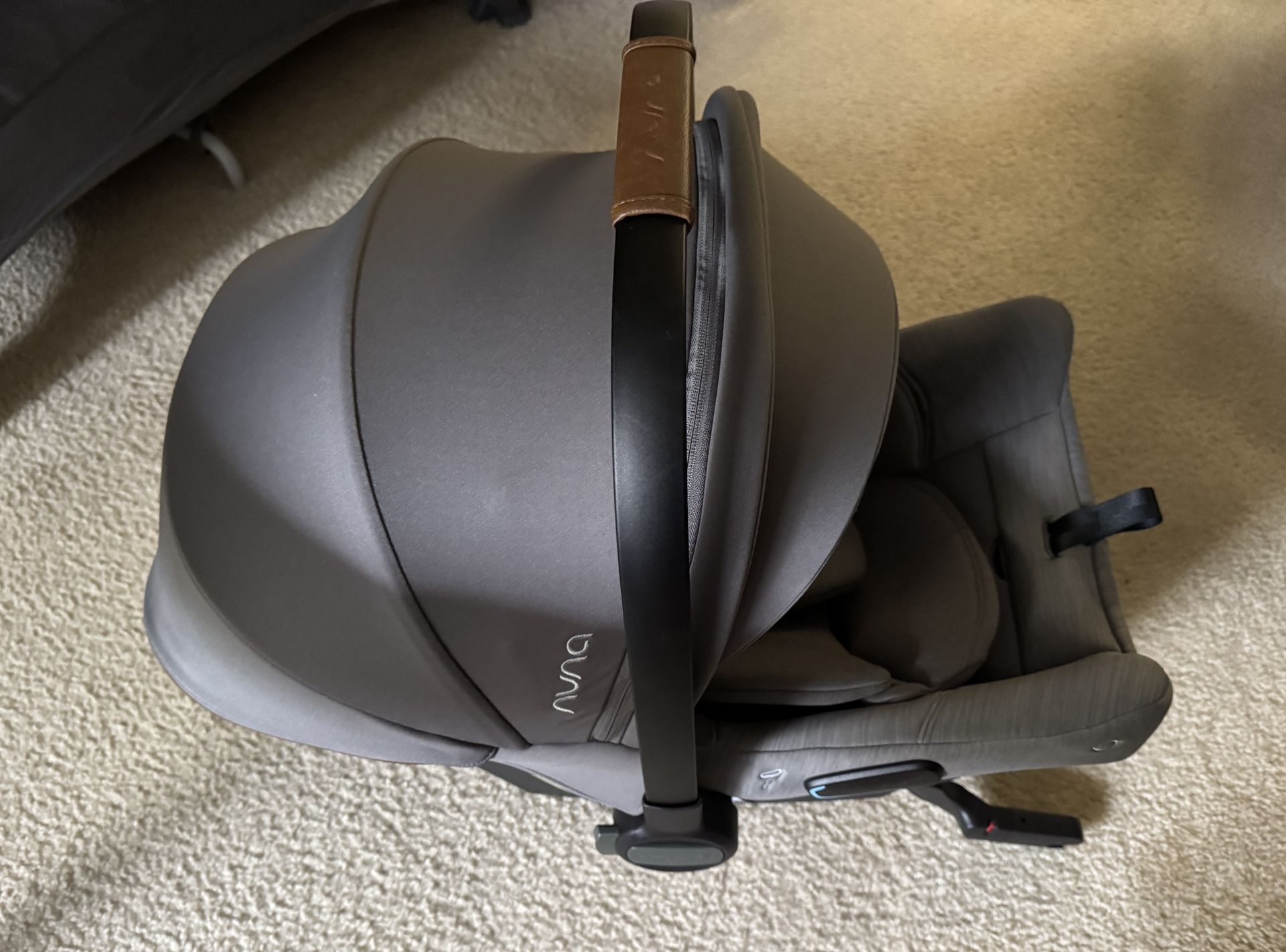 Nuna URBN Infant (No Base Needed) Car Seat