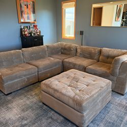 Gray Microfiber Sectional w Ottoman